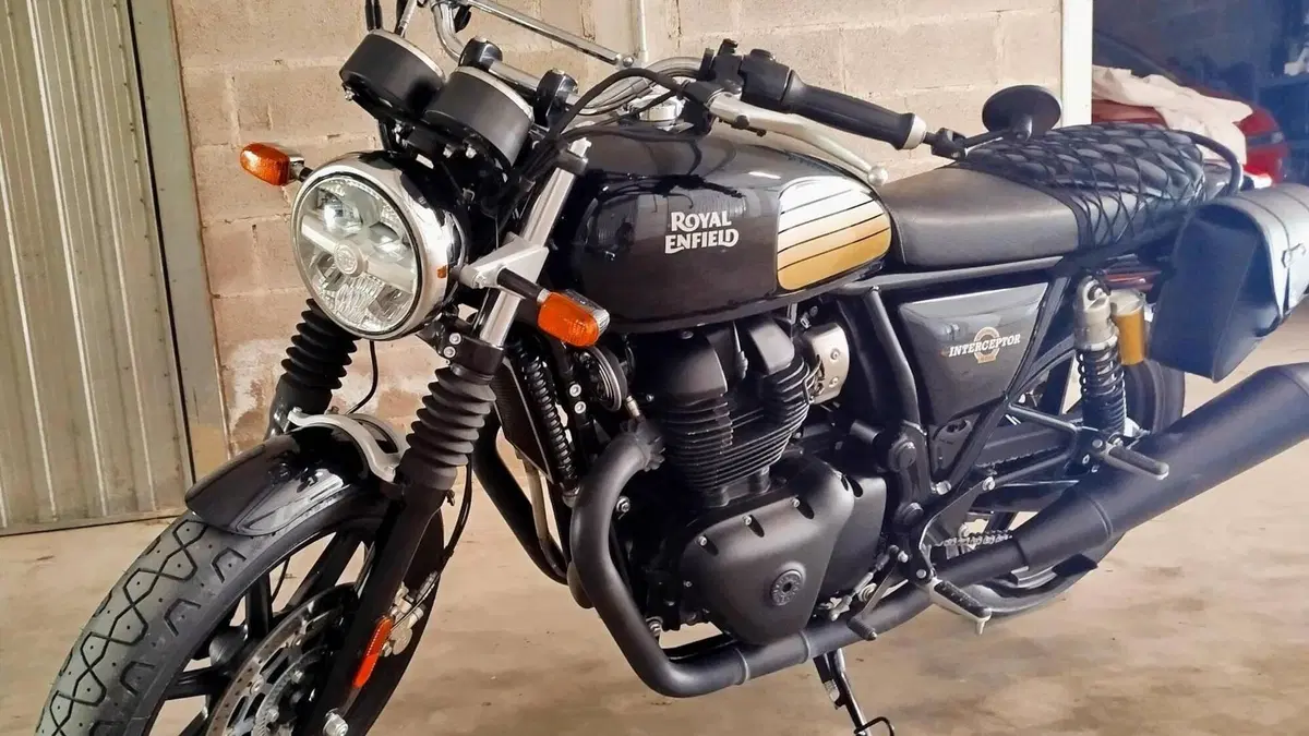 Royal Enfield Interceptor 650 (2021 - 26)  (4)
