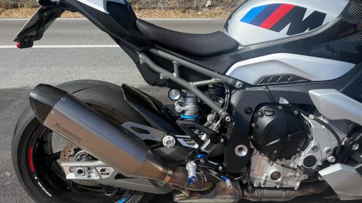 Bmw M 1000 R (2025 - 27)  (10)
