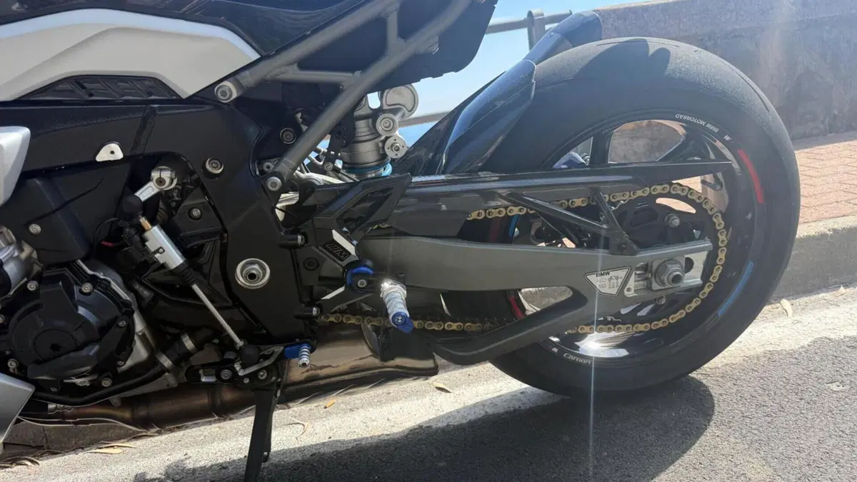 Bmw M 1000 R (2025 - 27)  (14)
