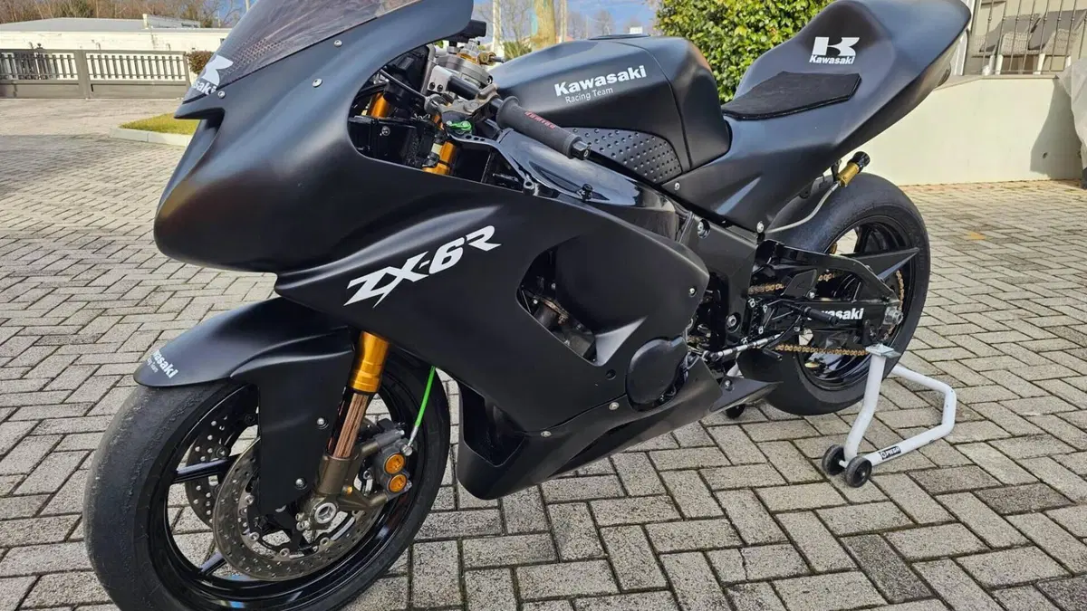 Kawasaki Ninja 600 ZX-6RR (2005 - 06)  (2)