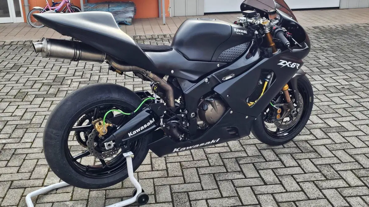 Kawasaki Ninja 600 ZX-6RR (2005 - 06)  (3)
