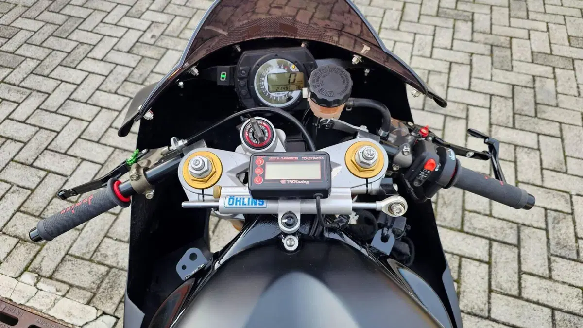 Kawasaki Ninja 600 ZX-6RR (2005 - 06)  (5)