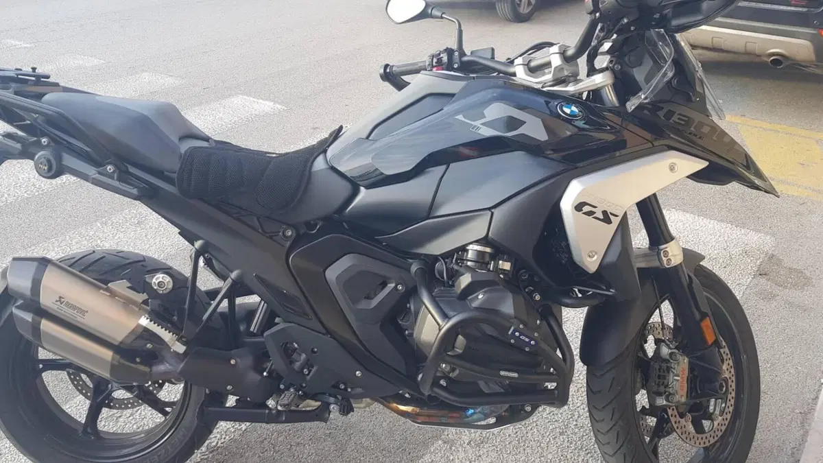 Bmw R 1300 GS Triple Black (2023 - 26) 