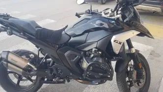 Bmw R 1300 GS Triple Black (2023 - 26) usata