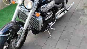 Triumph Rocket 3 Classic (2006 - 11) usata