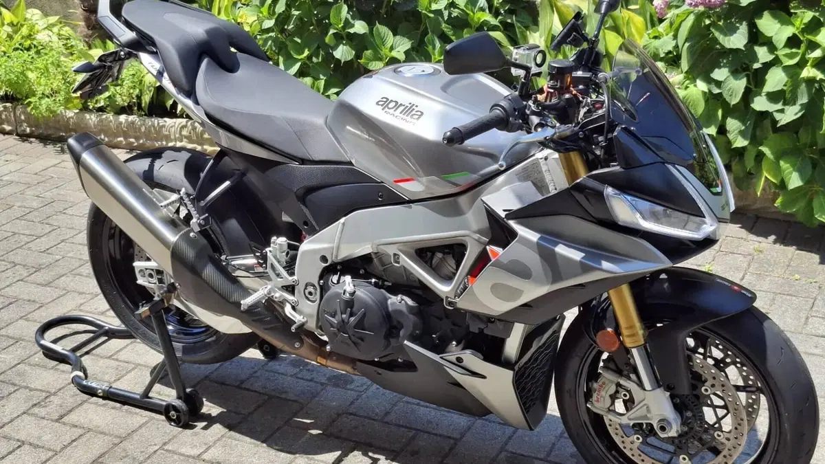 Aprilia Tuono V4 (2021 - 24)  (4)