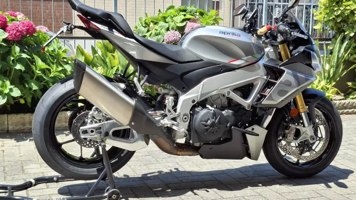Aprilia Tuono V4 (2021 - 24)  (5)