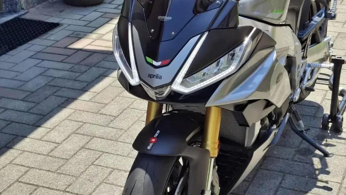 Aprilia Tuono V4 (2021 - 24)  (8)