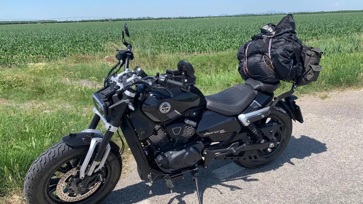Benelli Leoncino 400 Bobber (2026)  (2)