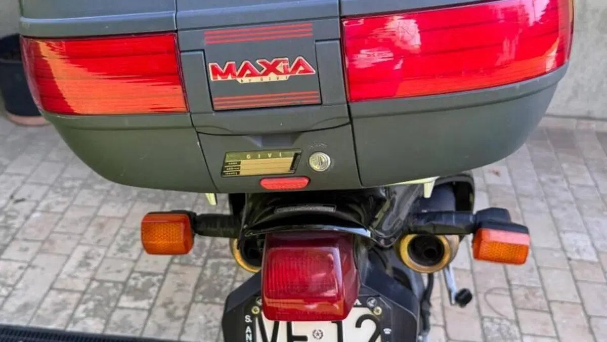 Honda NX 650 Dominator (1991 - 95)  (4)