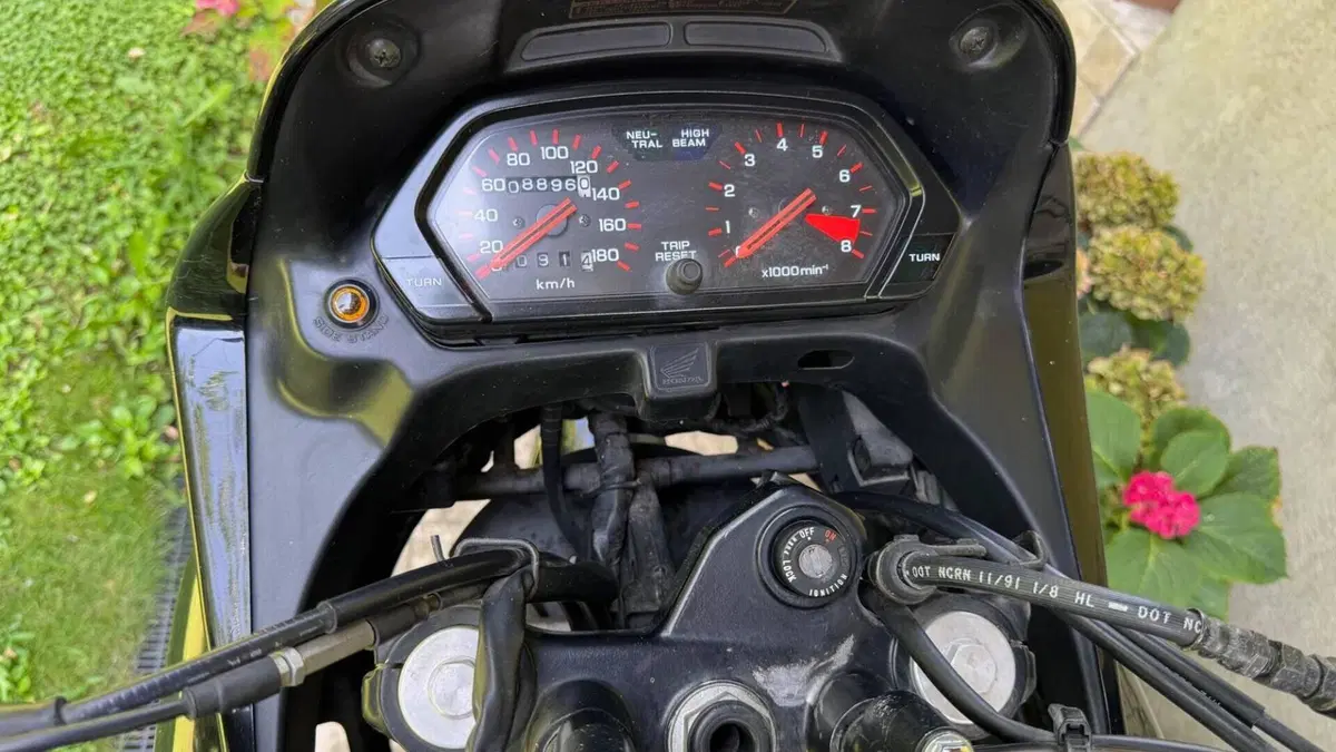 Honda NX 650 Dominator (1991 - 95)  (5)
