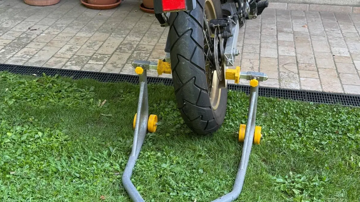 Honda NX 650 Dominator (1991 - 95)  (10)