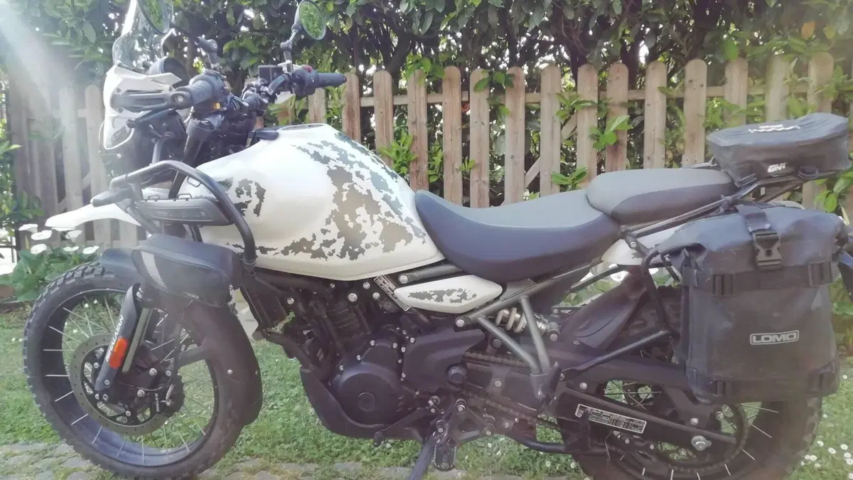 Royal Enfield Himalayan 450 Tubeless (2024 - 26)  (2)