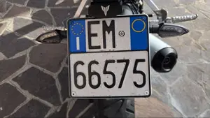 Yamaha MT-125 (2014 - 16)  (8)