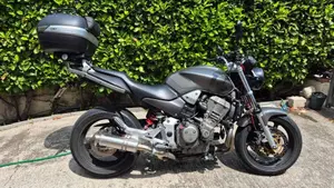 Honda Hornet 900  (8)