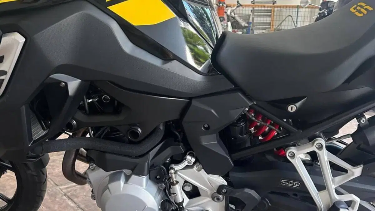 Bmw F 750 GS Edition 40 Years GS (2021)  (7)