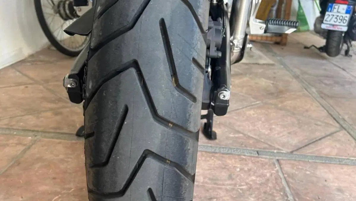 Bmw F 750 GS Edition 40 Years GS (2021)  (15)