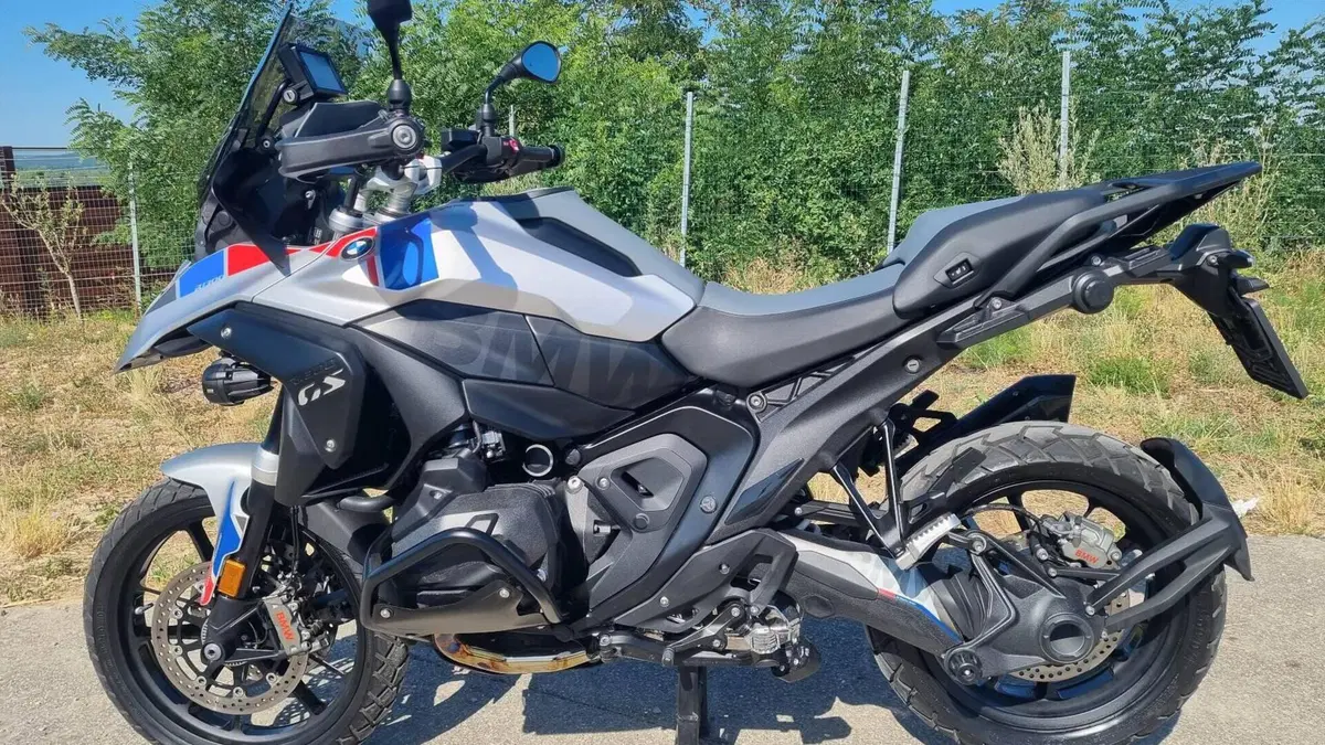 Bmw R 1300 GS Triple Black (2023 - 26) 