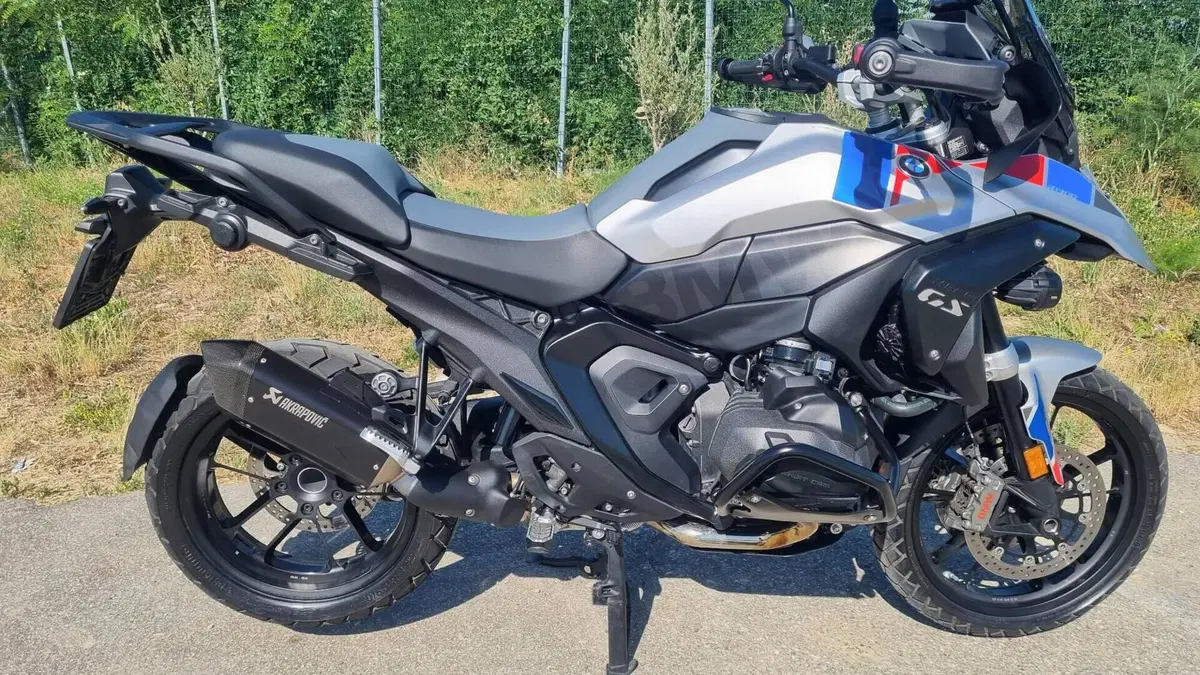 Bmw R 1300 GS Triple Black (2023 - 26)  (2)