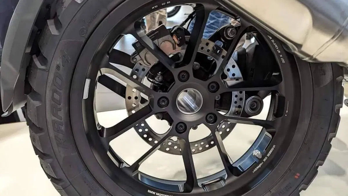 Bmw R 1300 GS Triple Black (2023 - 26)  (10)