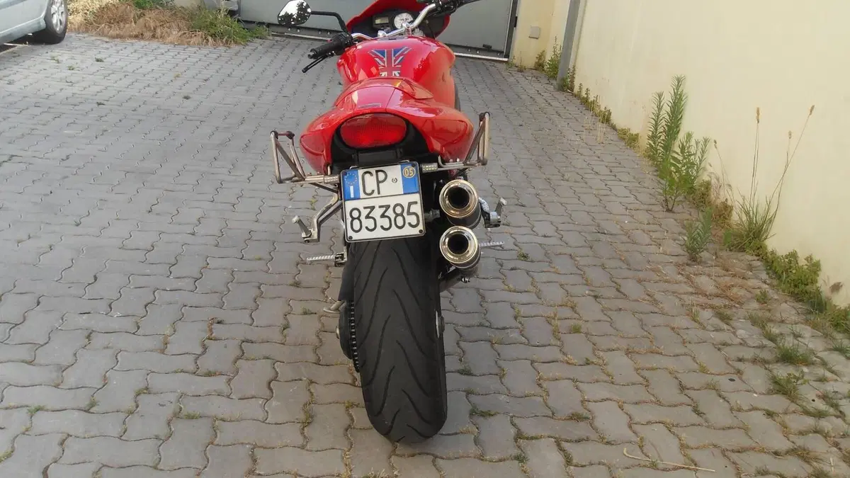 Triumph Speed Triple 955 (2002 - 04)  (3)