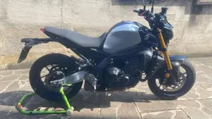 Yamaha MT-09 SP (2021 - 23)  (2)