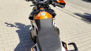 KTM 890 Adventure R (2021)  (4)
