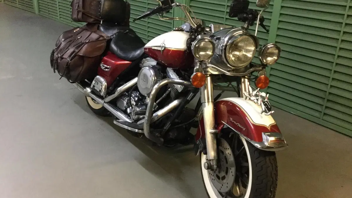 Harley-Davidson   (5)