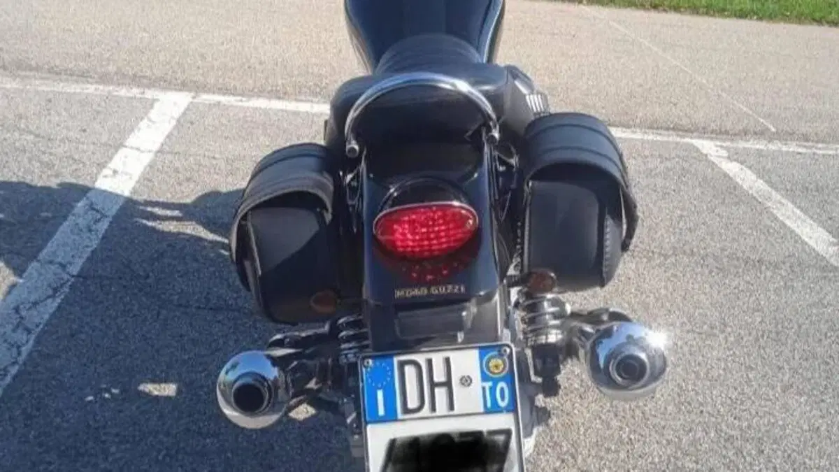 Moto Guzzi Nevada 750 Classic (2008 - 15)  (4)
