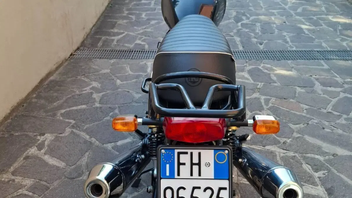 Royal Enfield Interceptor 650 (2021 - 26)  (4)