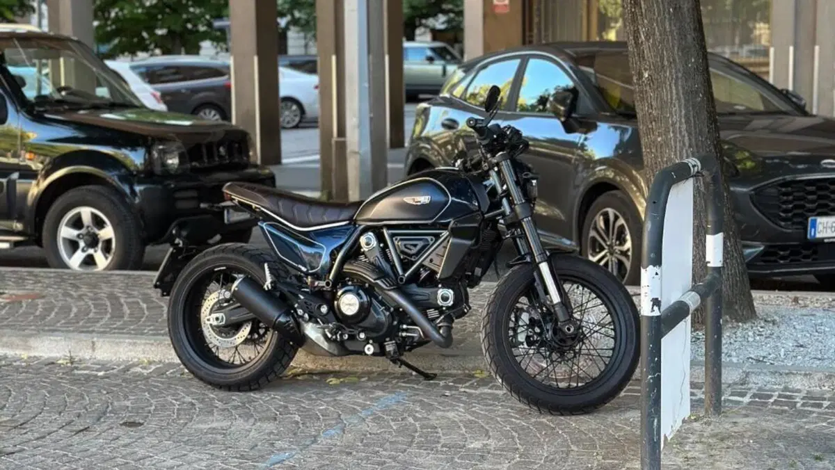 Ducati Scrambler 800 Nightshift (2023 - 24)  (3)