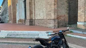 Ducati Scrambler 800 Nightshift (2023 - 24)  (5)