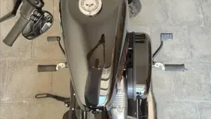 Harley-Davidson 1200 Forty-Eight (2010 - 15)  (2)
