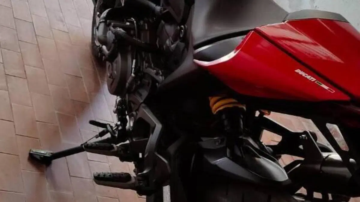 Ducati Monster 937 + (2021 - 25) 