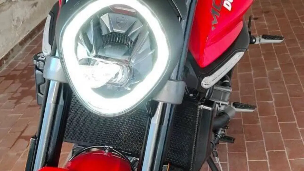 Ducati Monster 937 + (2021 - 25)  (6)