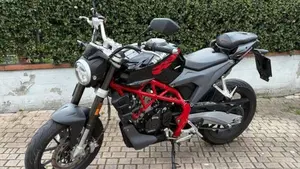 Swm Varez 125 (2020)  (2)