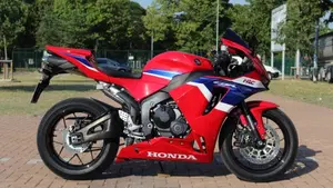 Honda CBR 600 RR (2024 - 26)  (3)