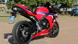 Honda CBR 600 RR (2024 - 26)  (4)
