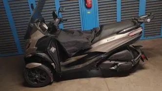 Piaggio MP3 400 ABS Hpe (2023 - 25) usata