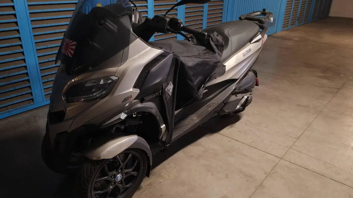 Piaggio MP3 400 ABS Hpe (2023 - 25)  (2)
