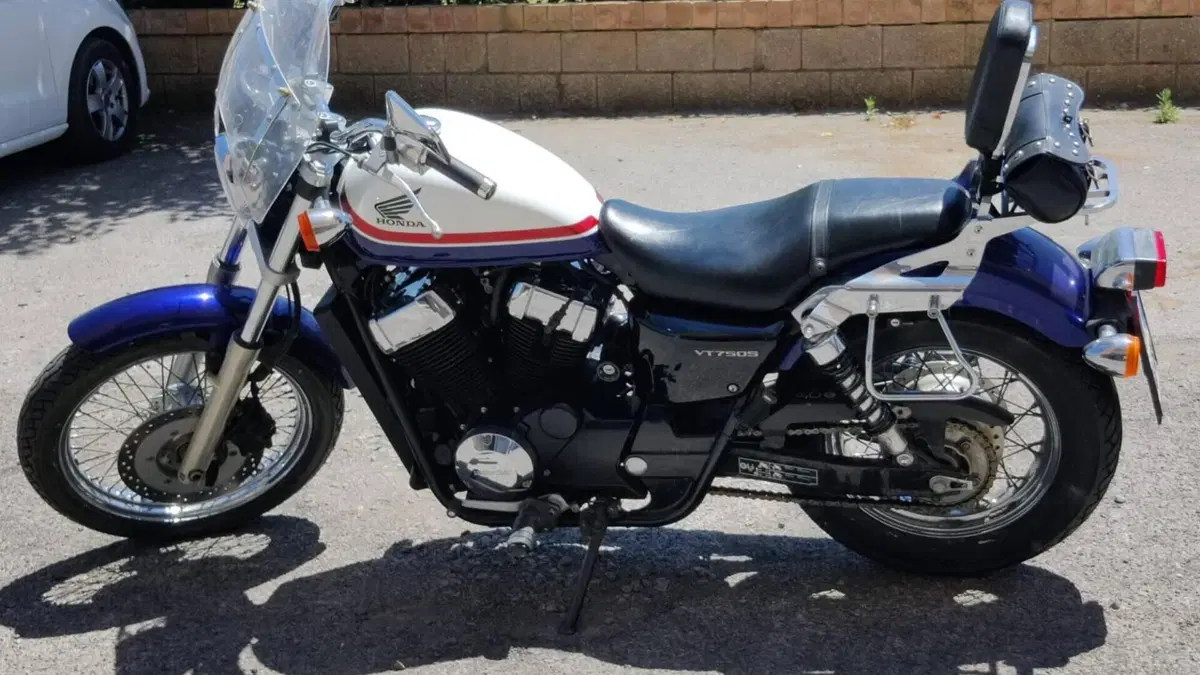 Honda VT 750S  (3)