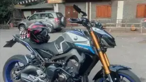 Yamaha MT-09 SP (2018 - 20)  (2)