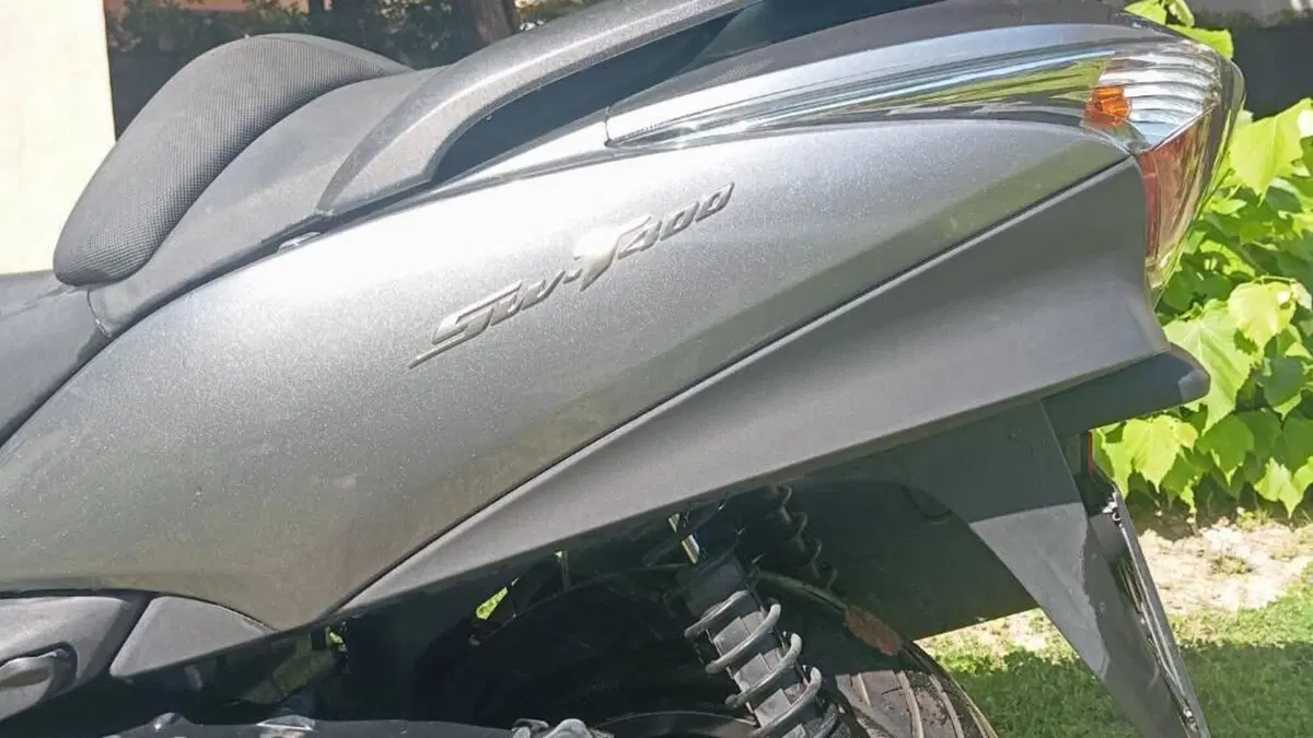 Honda Silver Wing 400 (2006 - 09)  (5)