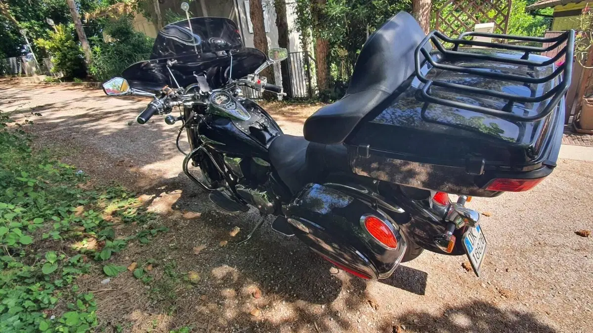 Kawasaki Vulcan VN 900 Custom (2006 - 09)  (5)