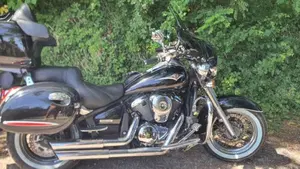 Kawasaki Vulcan VN 900 Custom (2006 - 09)  (6)