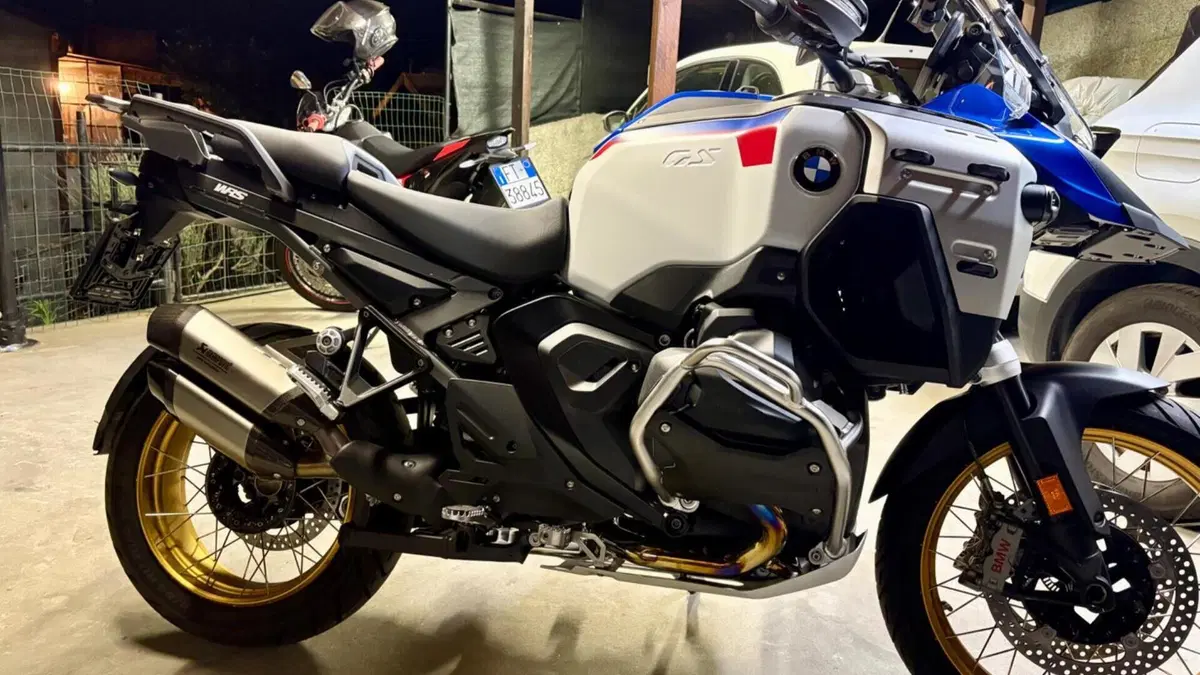 Bmw R 1300 GS Adventure Trophy (2025 - 26)  (4)