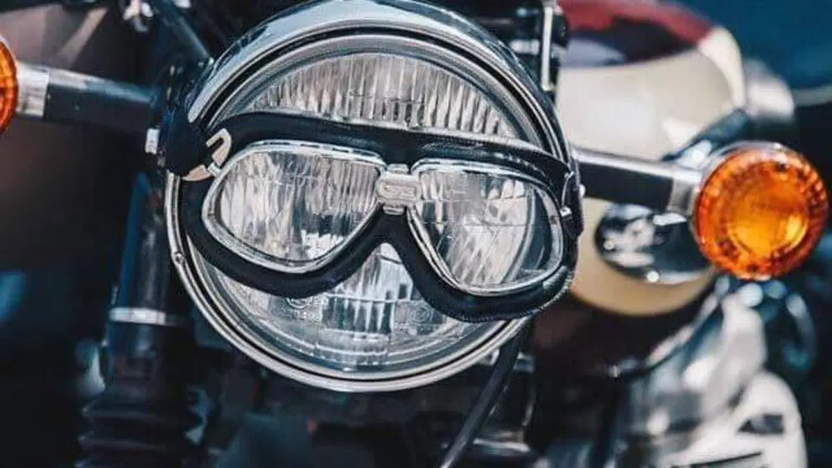 Kawasaki W 650 (2001 - 06)  (7)