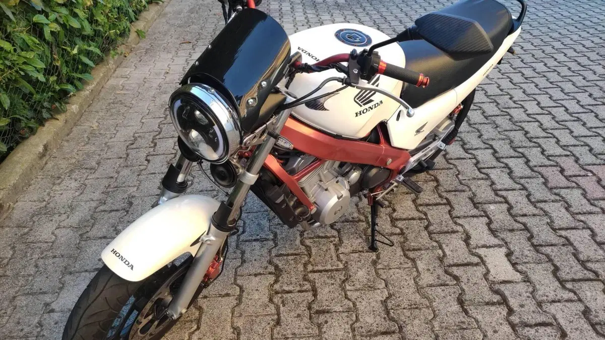 Honda NTV 650 R (1994 - 98)  (7)
