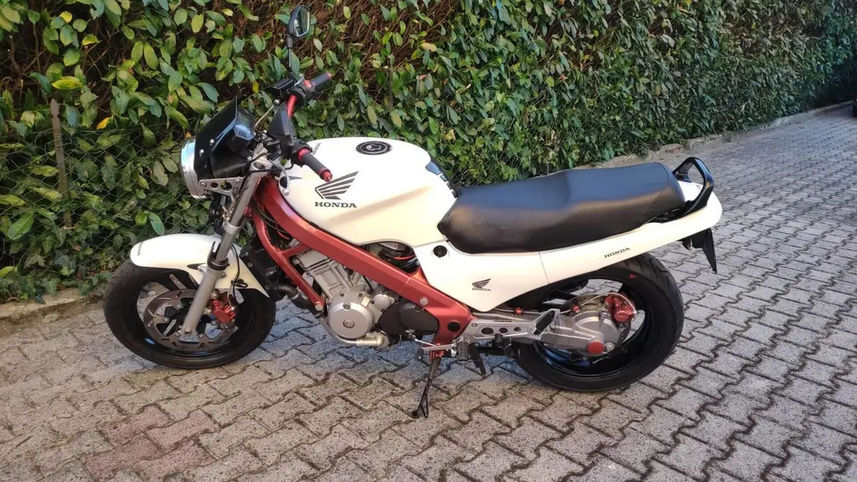 Honda NTV 650 R (1994 - 98) 