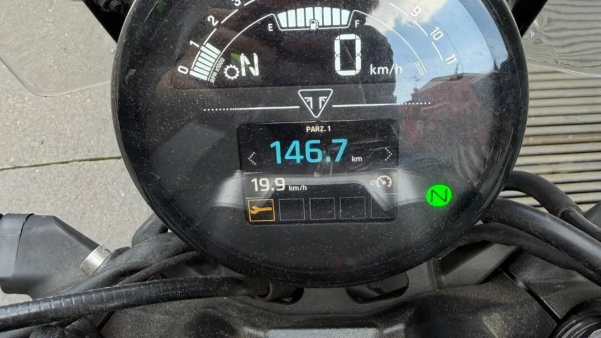 Triumph Trident 660 (2025)  (3)